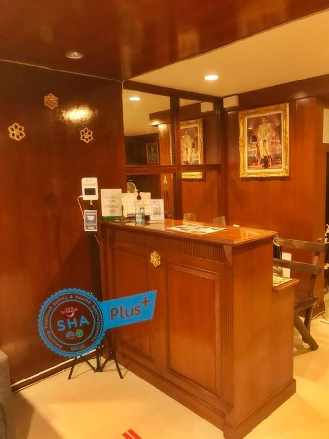 Le Tanjong House Hotel Patong Екстериор снимка