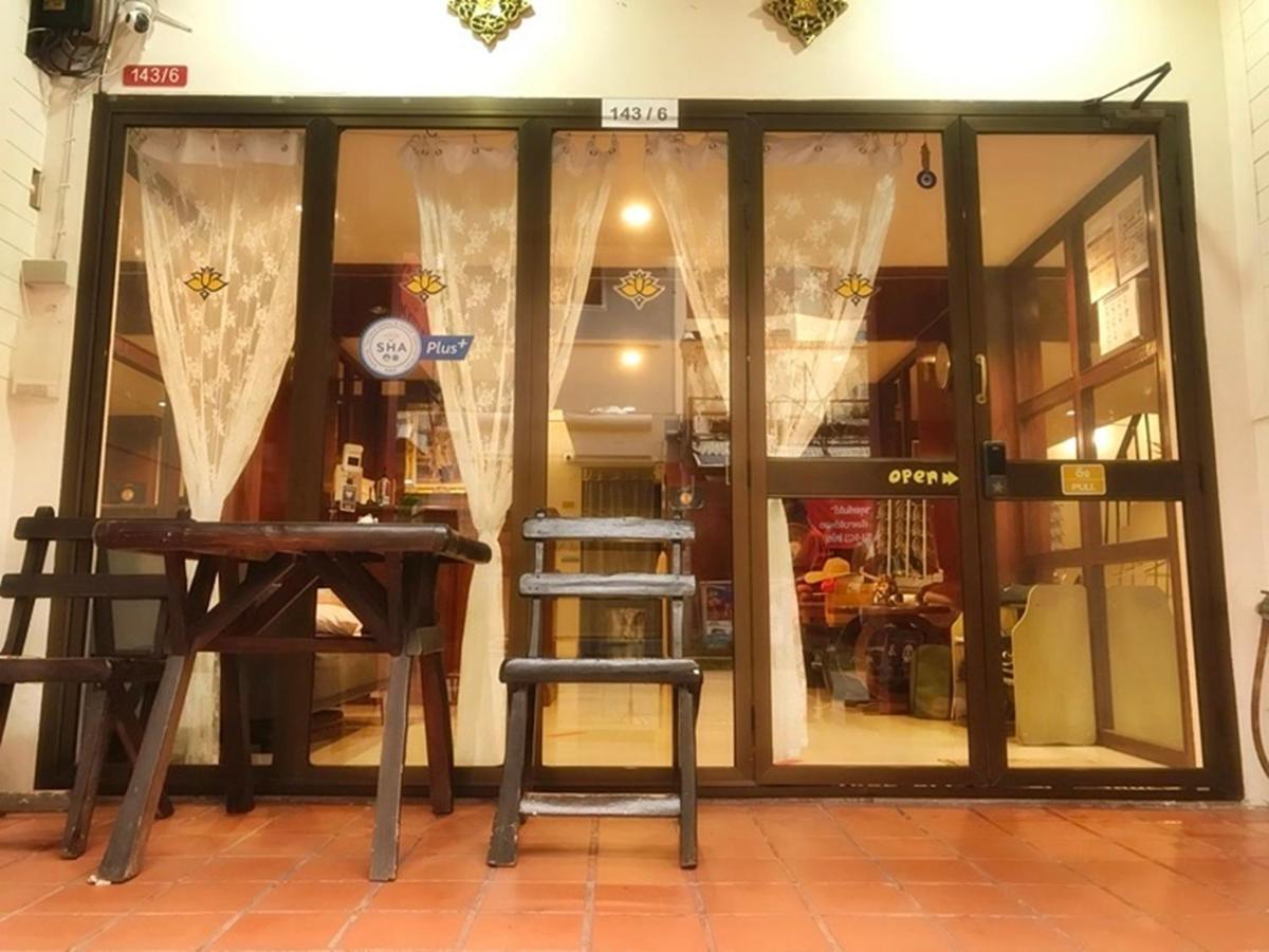 Le Tanjong House Hotel Patong Екстериор снимка